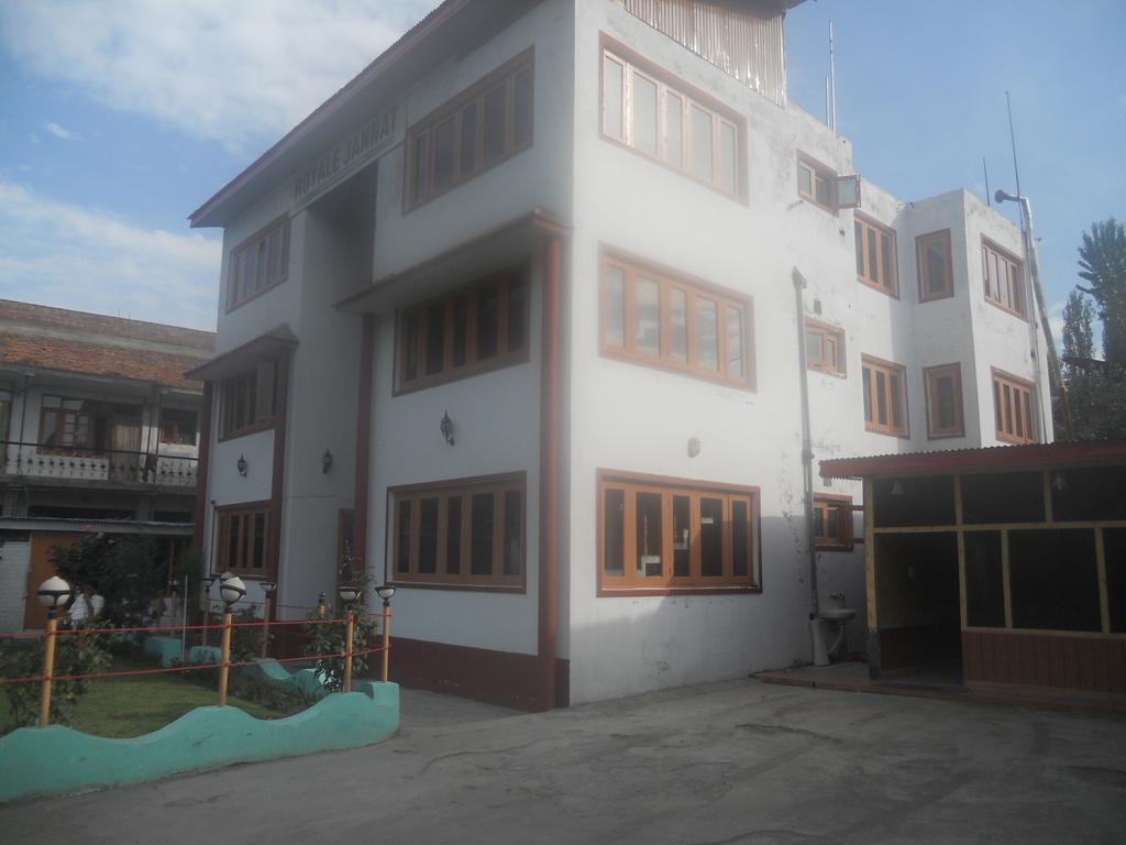 Hotel Royale Jannat Srinagar (Jammu and Kashmir) Bagian luar foto