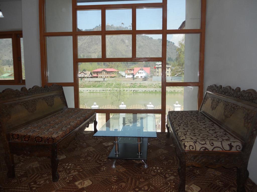 Hotel Royale Jannat Srinagar (Jammu and Kashmir) Bagian luar foto